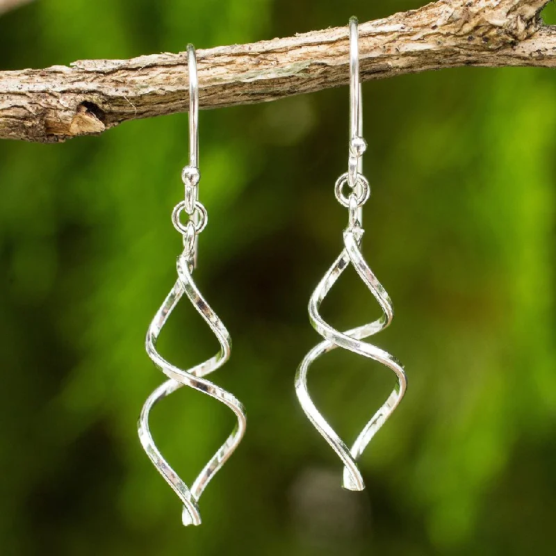 Handmade Sterling Silver 'Lotus Whirl' Earrings (Thailand) - 1.4L*0.3W