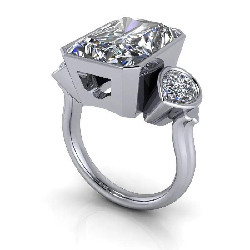 Frieda No. 1 Moissanite Ring