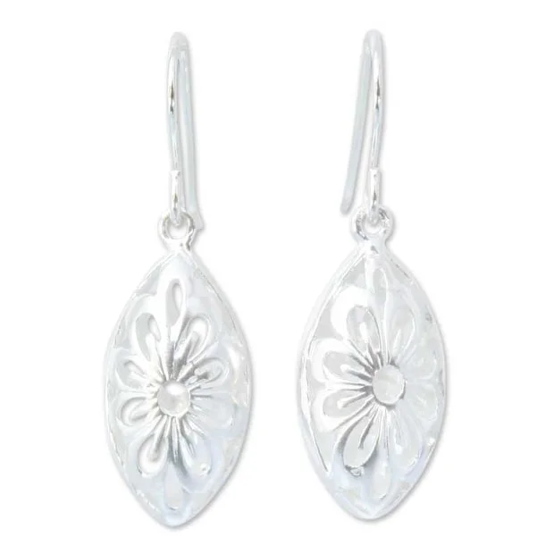 Sterling Silver 'Rice Flower' Earrings (Thailand)